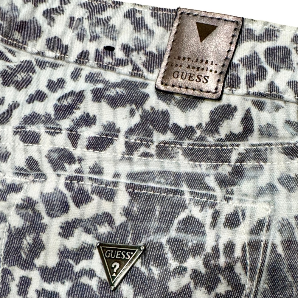 Guess Gray Animal Print “Skinny Ultra Low” Denim Jeans (size 25) - Picture 6 of 10